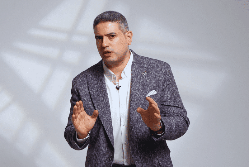 م. عمرو يوسف